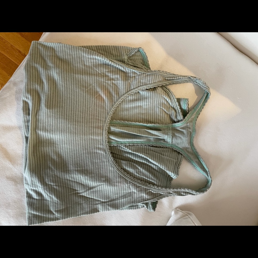 LULULEMON women’s loose racerback blue tank